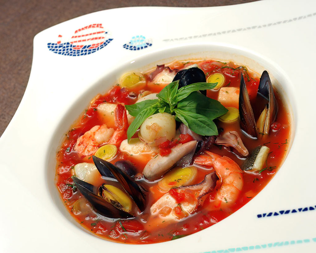 Cioppino with Clams, Mussels, Shrimp, and Fish Variation